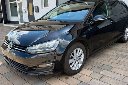VW Golf 139.265 km 8.900 &euro; Bielefeld 33689