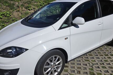 Seat Altea 152.000 km 4.490 &euro; Westerburg 56457