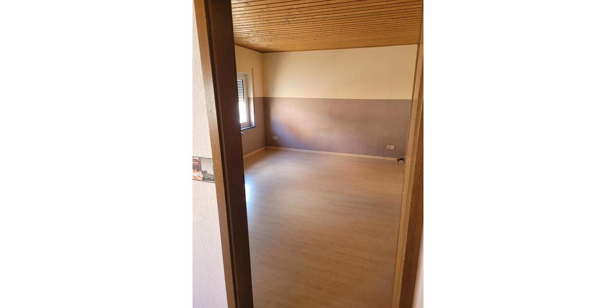 Erdgeschoßwohnung Ottweiler - 3 Zimmer, 100 m&sup2;, 650&euro; | Angebot:26199896