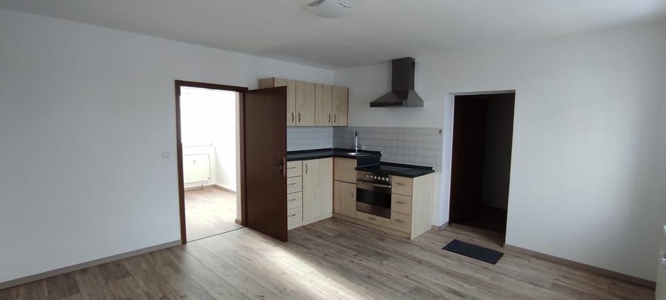 Erdgeschoßwohnung Schleiz - 2 Zimmer, 34 m&sup2;, 300&euro; | Angebot:25407543
