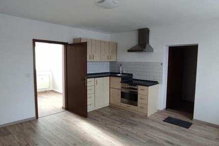 Wohnung Schleiz - 2 Zimmer, 34 m&sup2;, 300&euro; | Angebot:25407543