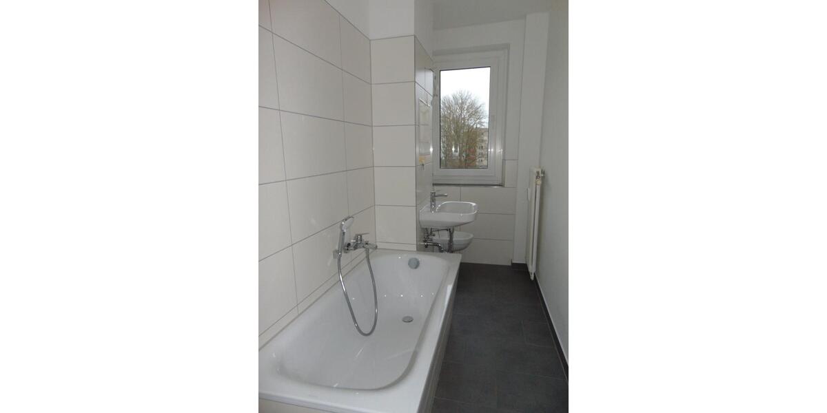 Etagenwohnung Stralsund Knieper - 3 Zimmer, 60 m&sup2;, 330&euro; | Angebot:26147685