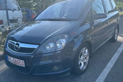 Opel Zafira 256.000 km 2.500 &euro; Freiburg im Breisgau 79108