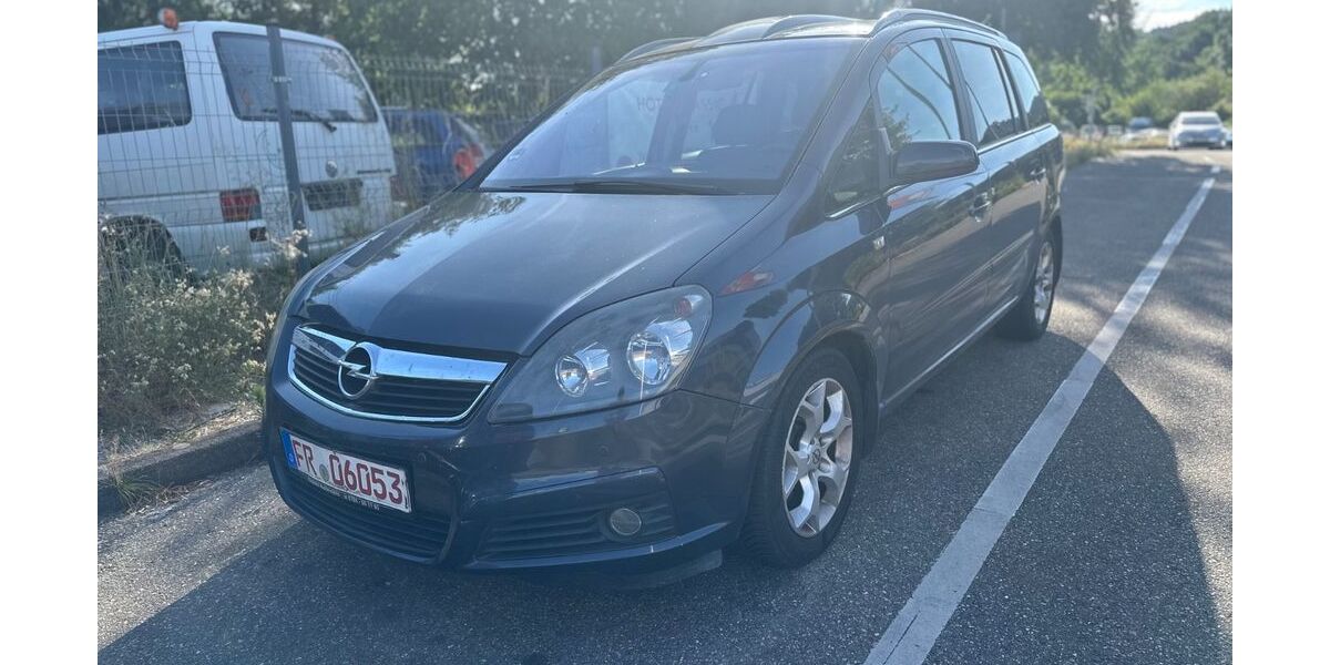 Opel Zafira 256.000 km 2.500 &euro; Freiburg im Breisgau 79108