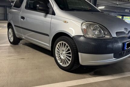 Toyota Yaris 231.000 km 1.500 &euro; Kornwestheim 70806