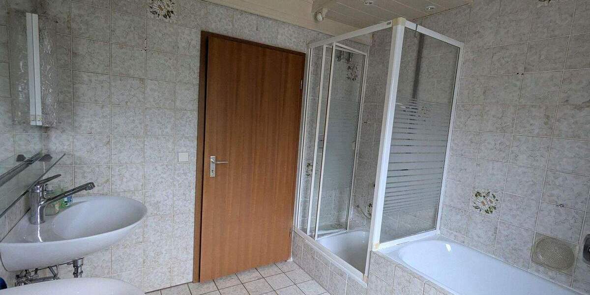 Einfamilienhaus Gültlingen (Wildberg) Gültlingen - 5 Zimmer, 180 m&sup2;, 569.000&euro; | Angebot:24453262