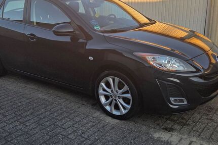 Mazda 3 130.000 km 5.650 &euro; Oberhausen 46147