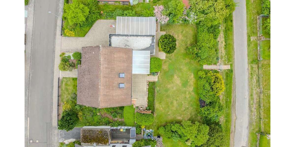 Einfamilienhaus Kirchhain - 8 Zimmer, 200 m&sup2;, 365.000&euro; | Angebot:25278917