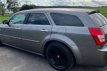 Chrysler 300C 183.000 km 5.900 &euro; Leipzig, Stadt 04317