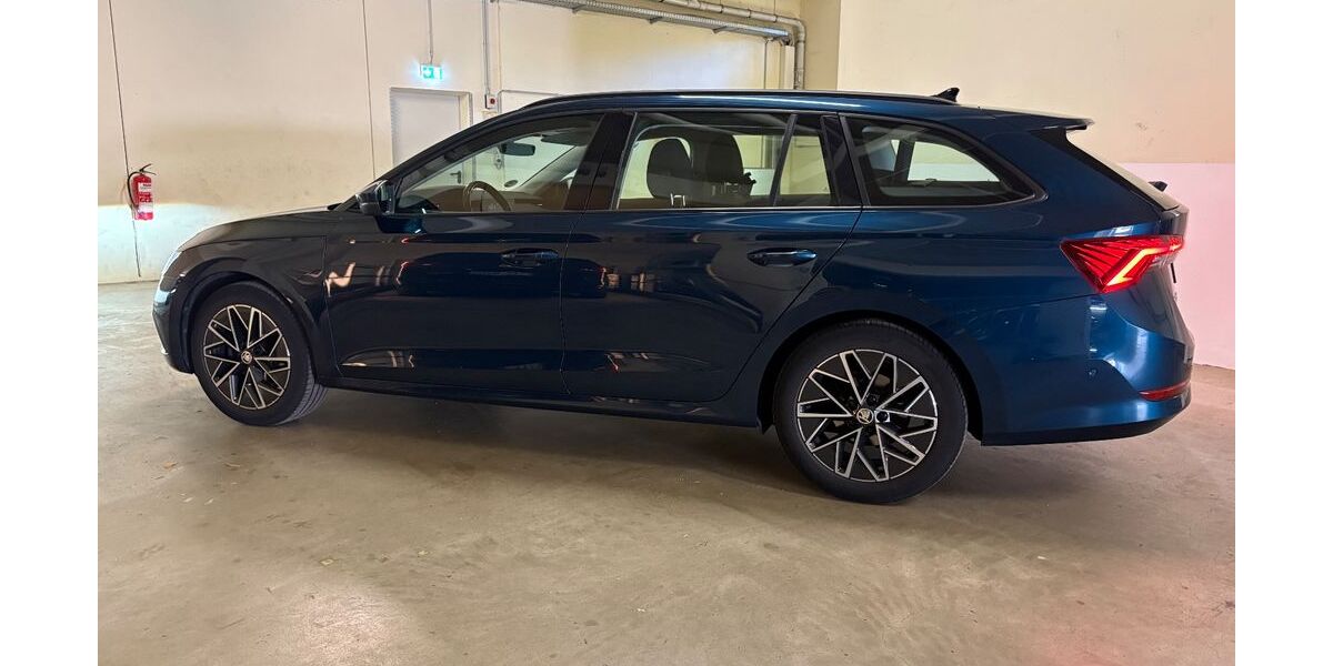 Skoda Octavia 119.500 km 17.490 &euro; Frankfurt am Main 60320