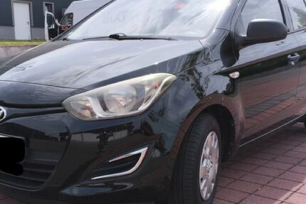 Hyundai i20 30.700 km 5.900 &euro; Lehrensteinsfeld 74251