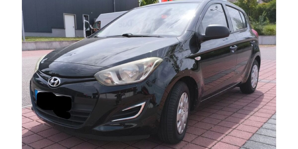 Hyundai i20 30.700 km 5.900 &euro; Lehrensteinsfeld 74251