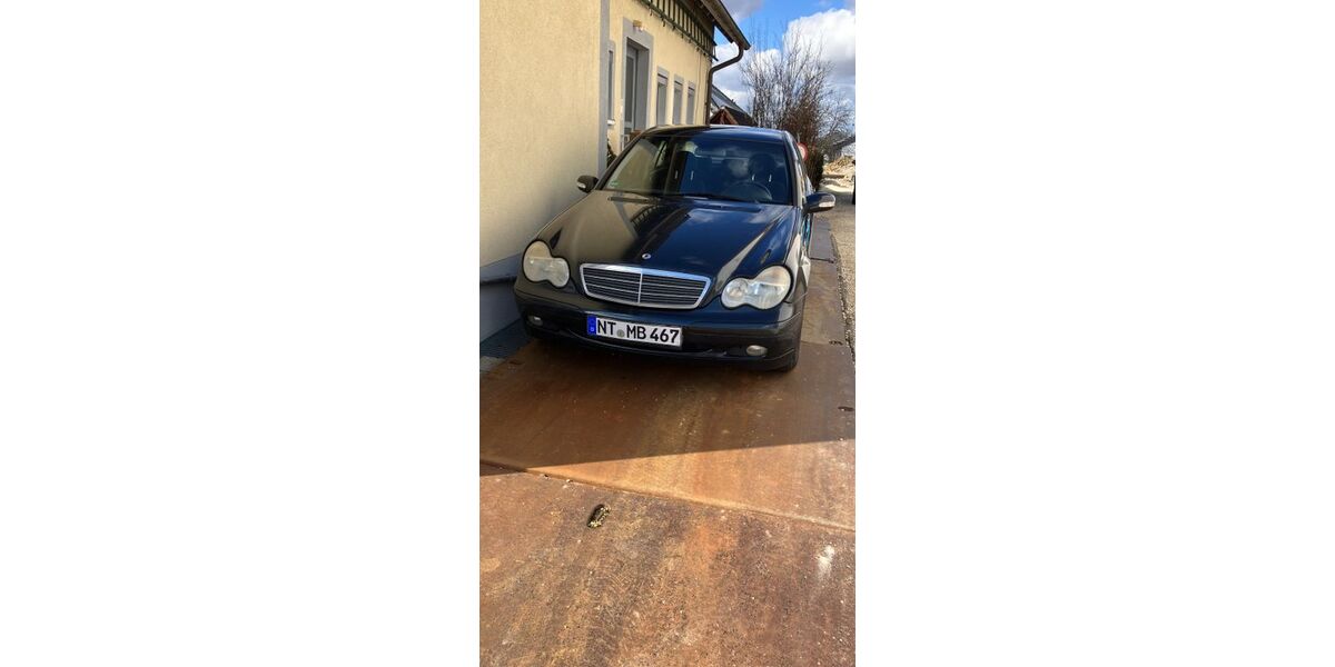 Mercedes-Benz C 180 145.000 km 1.600 &euro; Holzmaden 73271