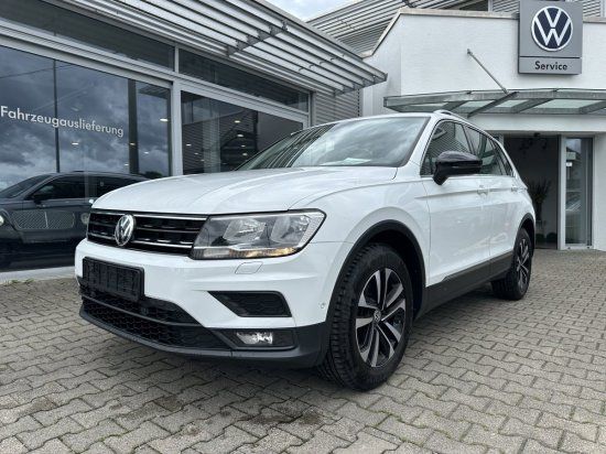 VW Tiguan 123.684 km 21.980 € Wendlingen am Neckar 73240
