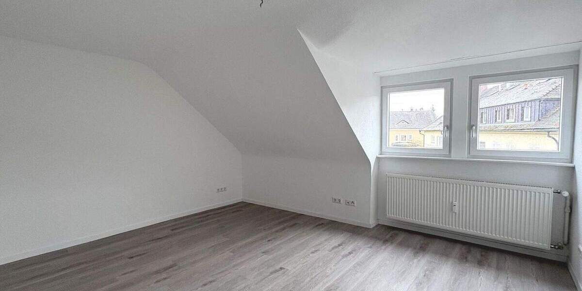 Etagenwohnung Ludwigsburg Nord - 4 Zimmer, 108 m&sup2;, 1.510&euro; | Angebot:24811564