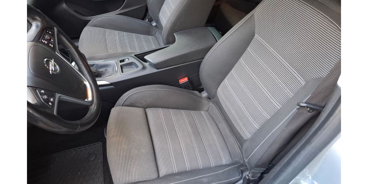 Opel Insignia 233.041 km 4.450 &euro; Fuchsstadt 97727