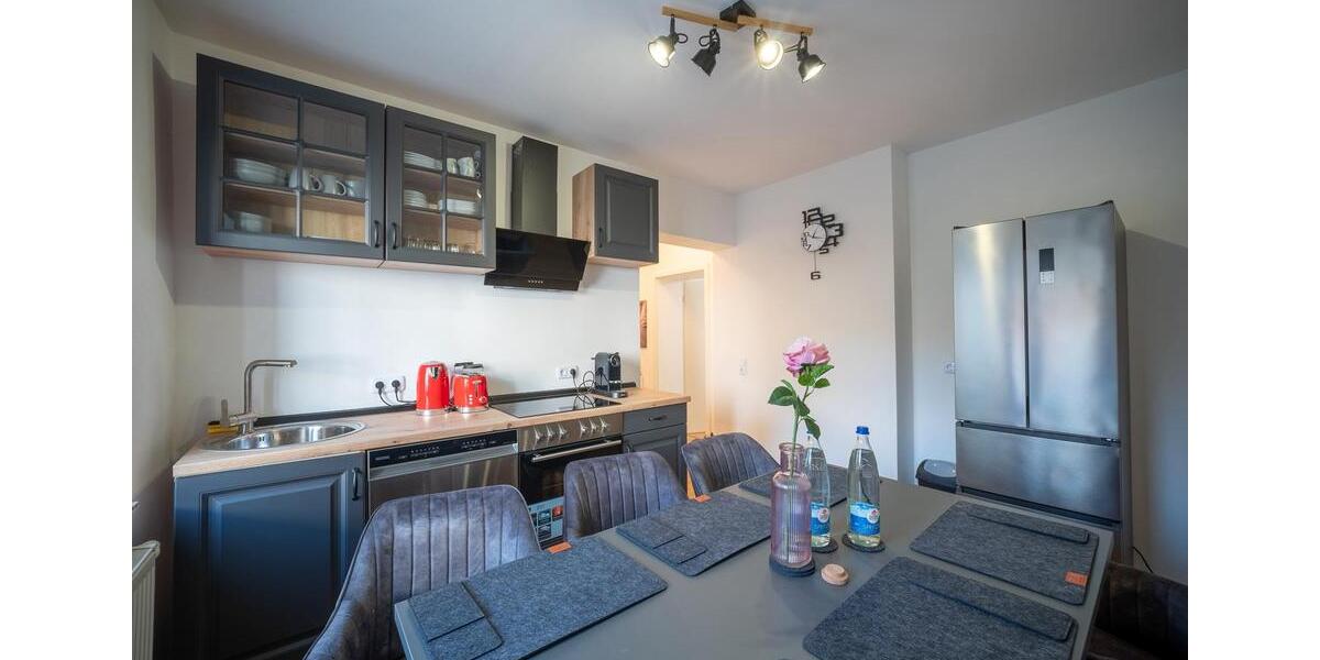Etagenwohnung Landshut Landshut-West - 3.5 Zimmer, 100 m&sup2;, 1.300&euro; | Angebot:26446493