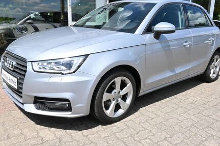 Audi A1 54.000 km 13.300 € Hittfeld bei Hamburg 21218