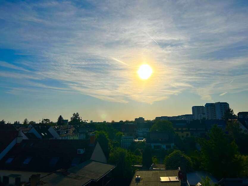 Haus zum Kaufen in Karlsruhe 1.050.000 € 477 m²