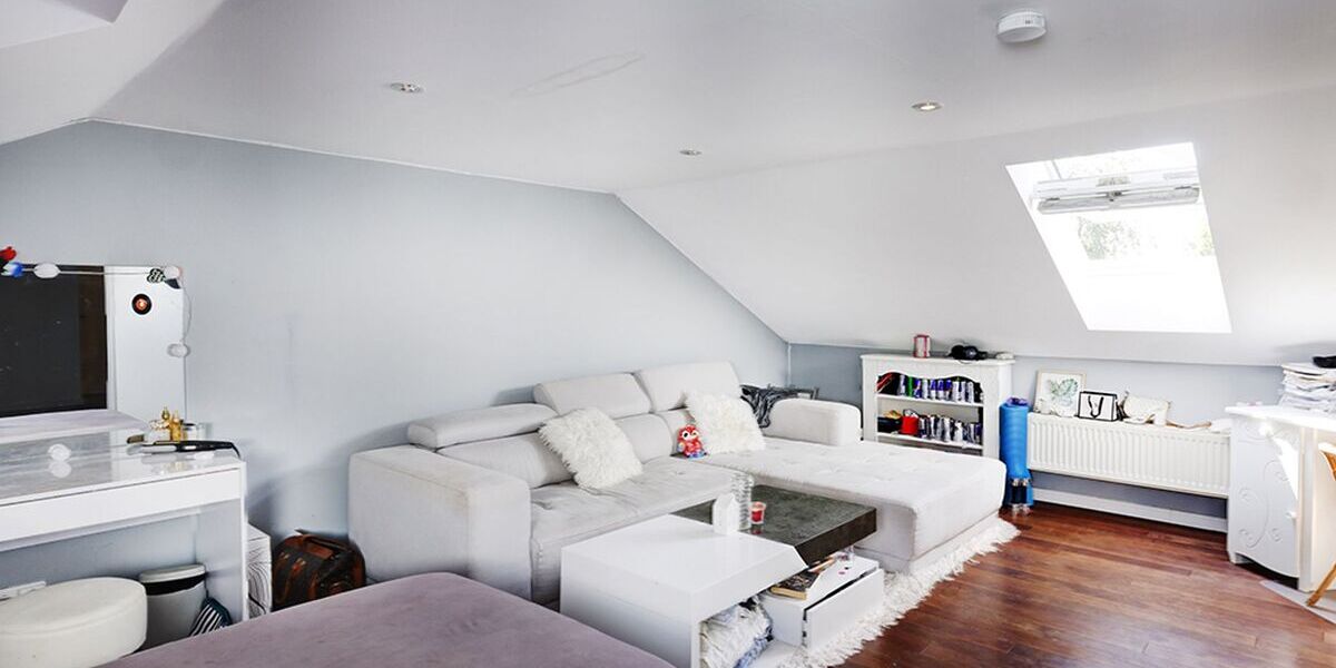Privatverkauf - ohne Provision! Mediterranes Mehrgenerationenhaus mit über 400 m² nutzbarer Flä - Gewerbeobjekt Gilching | Angebot:26918360