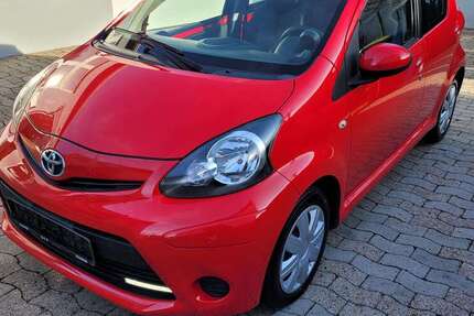 Toyota Aygo 93.600 km 3.999 &euro; Bad Oeynhausen 32547