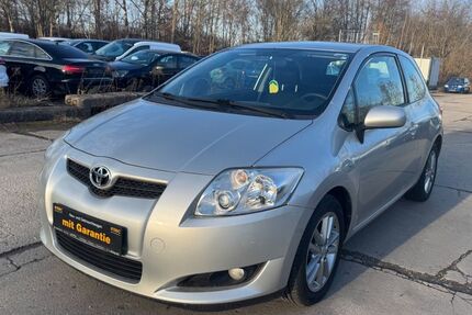 Toyota Auris 93.280 km 4.980 &euro; Chemnitz 09114