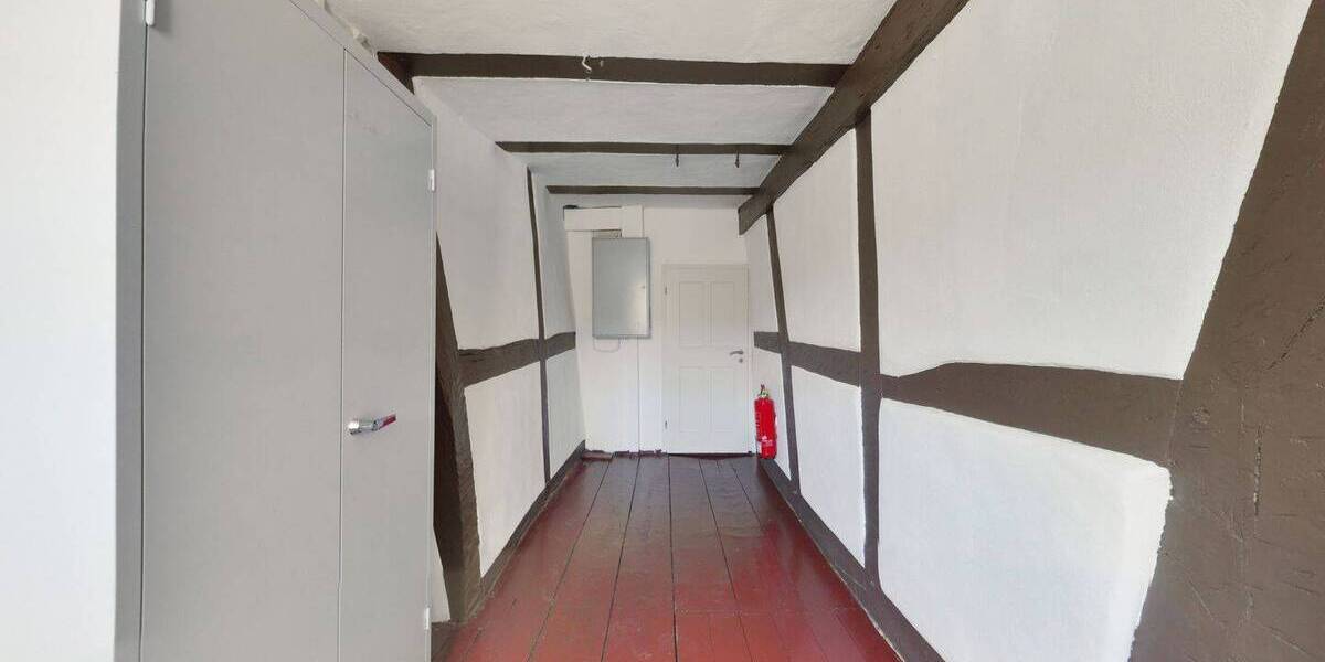 Mehrfamilienhaus, Wohnhaus Haunetal Wehrda - 8 Zimmer, 180 m&sup2;, 1.100&euro; | Angebot:26433531