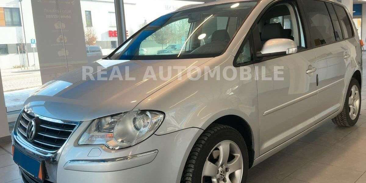 VW Touran 234.000 km 5.499 &euro; Frankfurt 65933