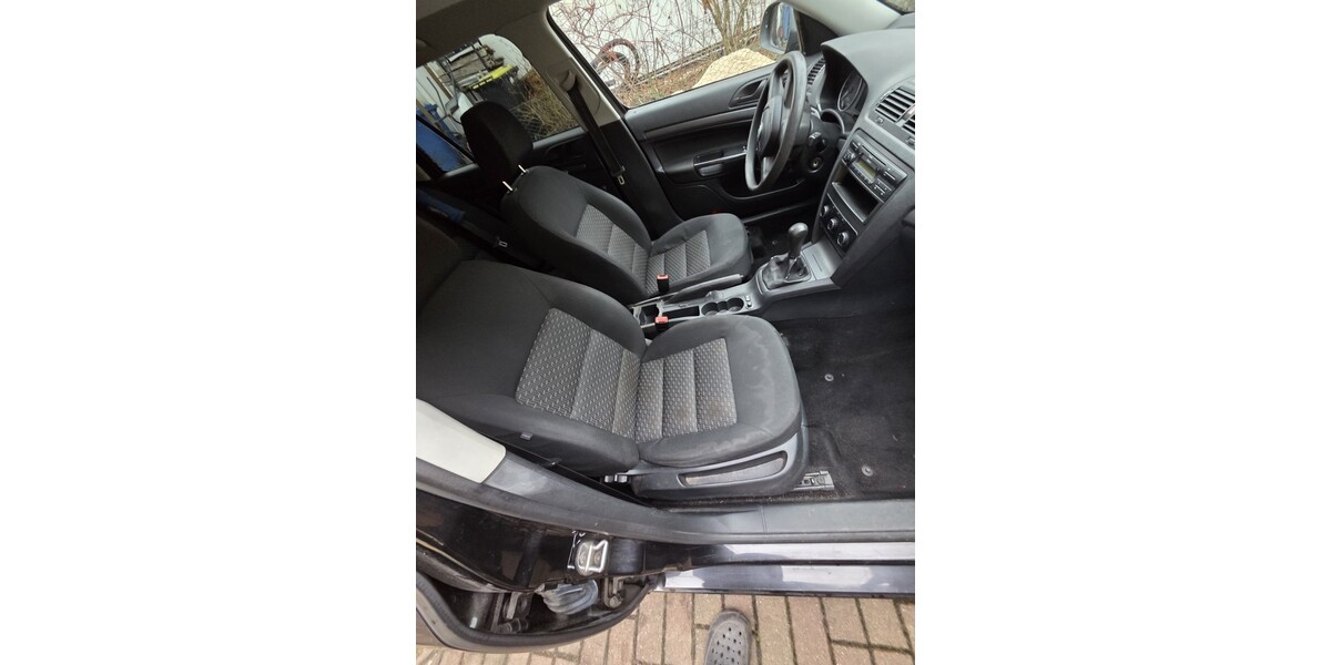 Skoda Octavia Combi 250.000 km 3.000 &euro; Dessau-Roßlau 06844