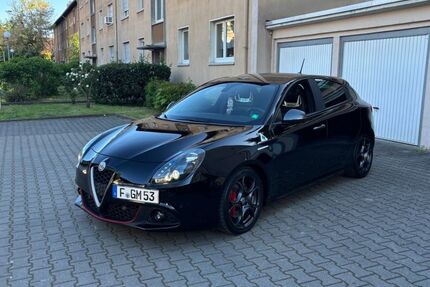 Alfa Romeo Giulietta 137.000 km 15.899 &euro; Frankfurt am Main 65933