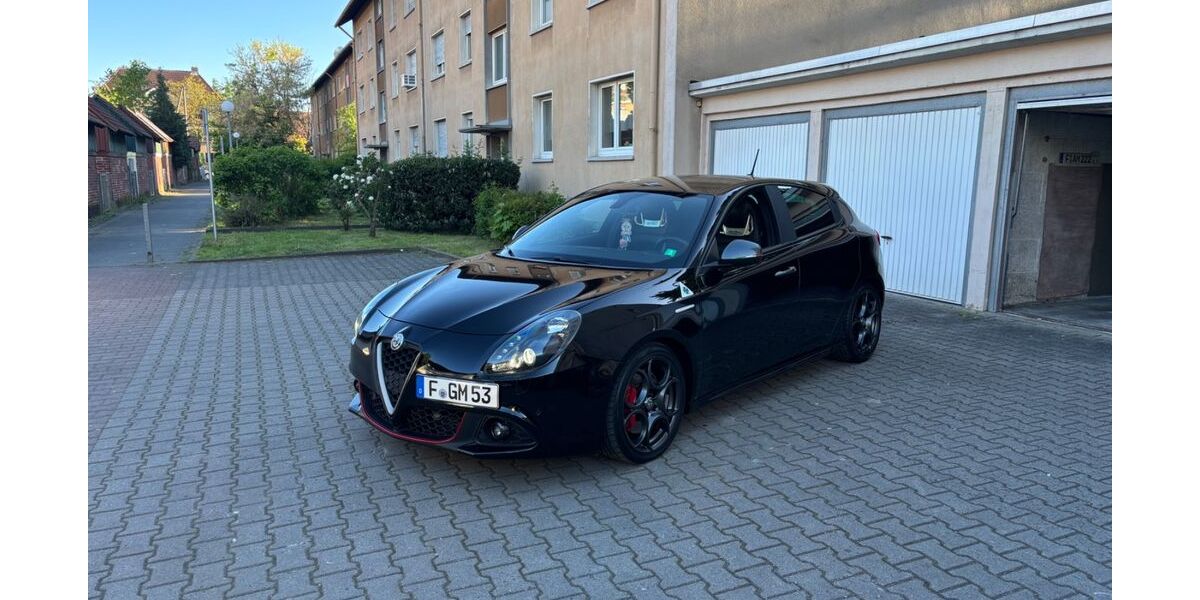 Alfa Romeo Giulietta 137.000 km 15.899 &euro; Frankfurt am Main 65933