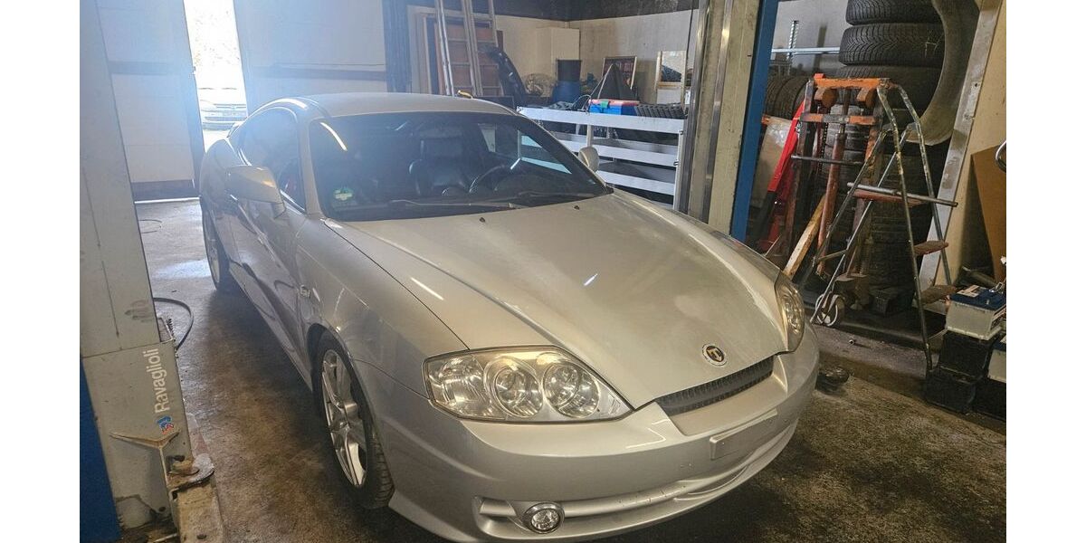 Hyundai Coupe 145.000 km 6.500 &euro; Emmerthal 31860