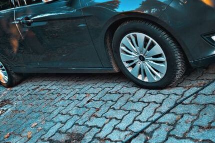 Ford Focus 114.047 km 10.222 &euro; Henstedt-Ulzburg 24558