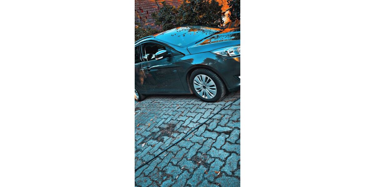 Ford Focus 114.047 km 10.222 &euro; Henstedt-Ulzburg 24558
