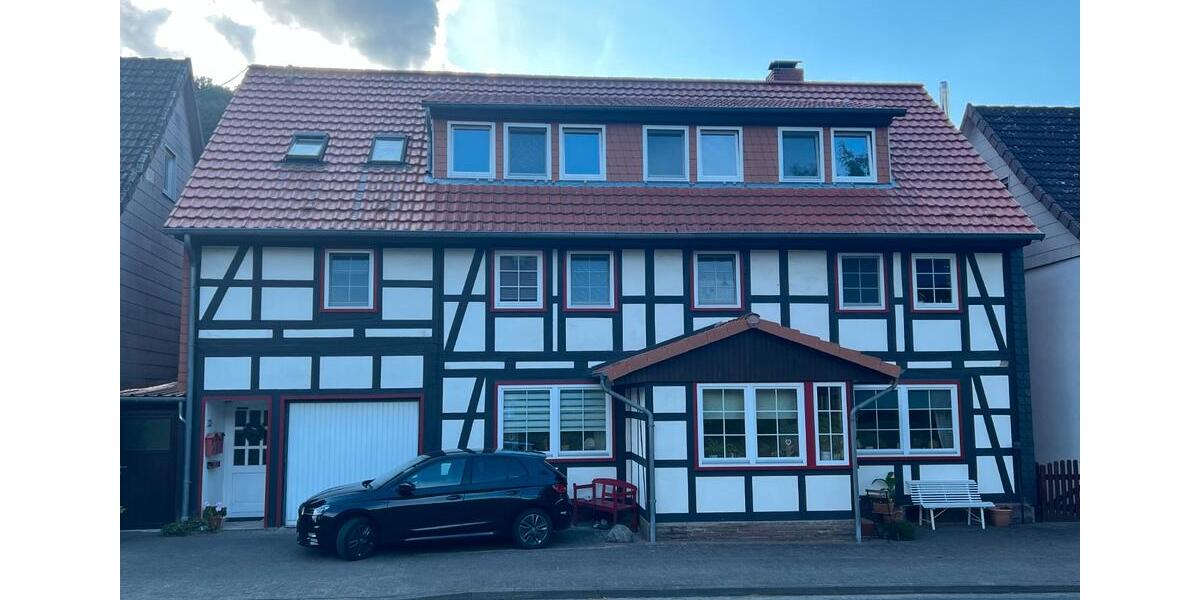 Mehrfamilienhaus, Wohnhaus Dassel - 14 Zimmer, 328 m&sup2;, 279.000&euro; | Angebot:26991117