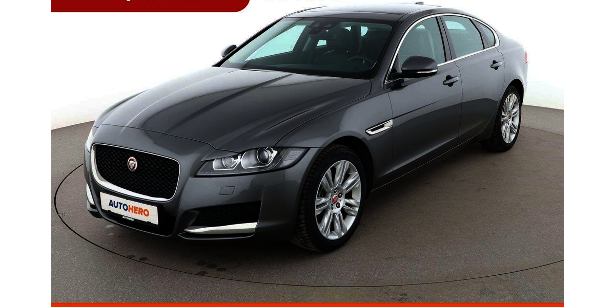 Jaguar XF 65.127 km 21.050 &euro; Essen 45141