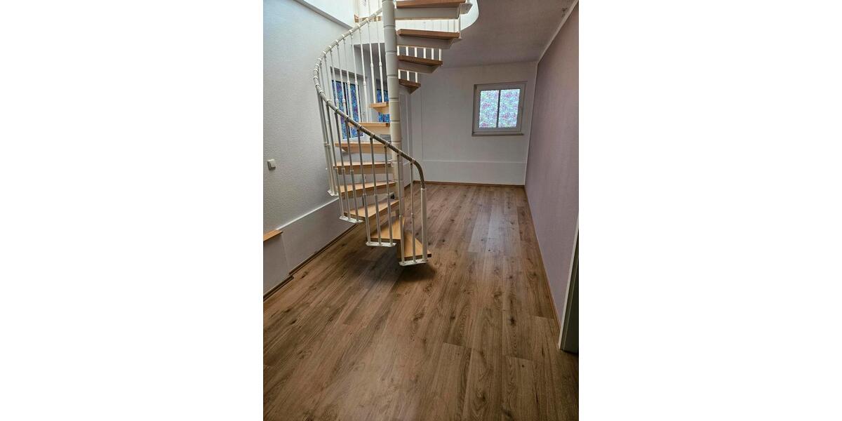 Erdgeschoßwohnung Burkhardtsdorf - 4 Zimmer, 71 m&sup2;, 920&euro; | Angebot:26593633