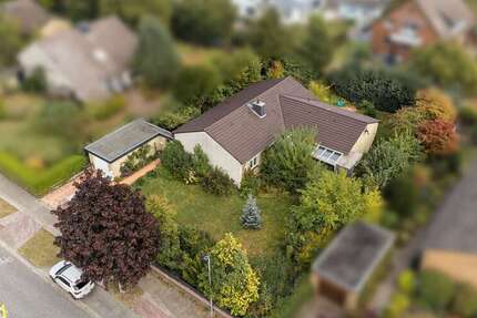 Haus zum Kaufen in Adendorf 393.000 € 138 m² 5 zimmer