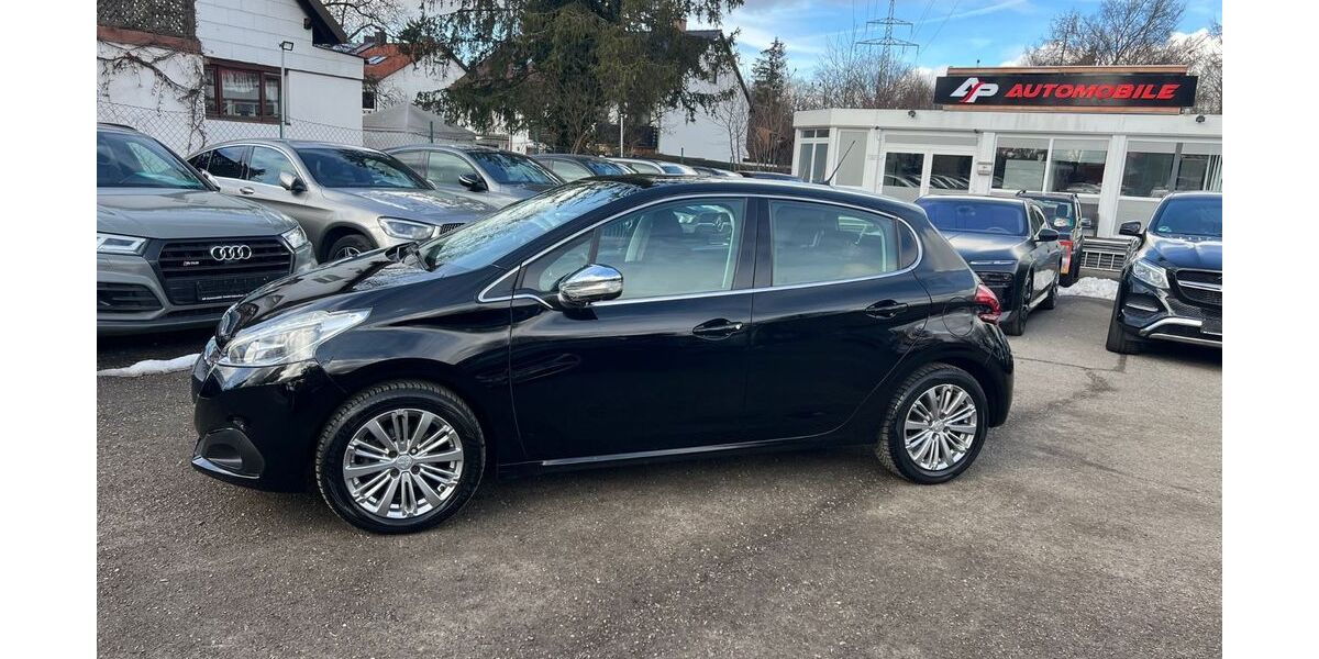 Peugeot 208 78.000 km 11.600 &euro; München 81243