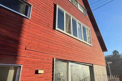 Freestanding single Family home 4 bedrooms 3 bathrooms + lots of storage near the nature! 5 zimmer