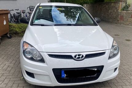 Hyundai i30 179.000 km 1.000 &euro; Würzburg 97072