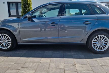 Audi A3 171.000 km 9.500 &euro; Diemelstadt-Wrexen 34474