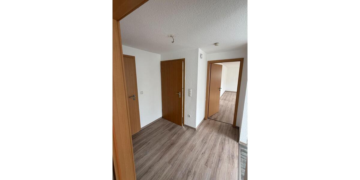 Dachgeschoßwohnung Wesel Bislich - 3.5 Zimmer, 70 m&sup2;, 560&euro; | Angebot:26393522