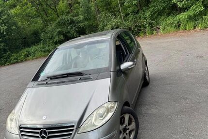 Mercedes-Benz 200 208.500 km 2.790 &euro; Mogendorf 56424
