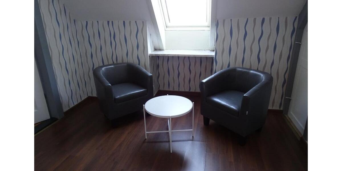 HAUS + extra Wohnung Friedrichskoog Nordsee + großem Grundstück 9 zimmer