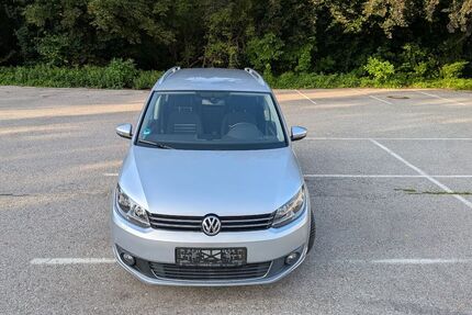 VW Touran 53.000 km 13.490 &euro; Rohrdorf 83101
