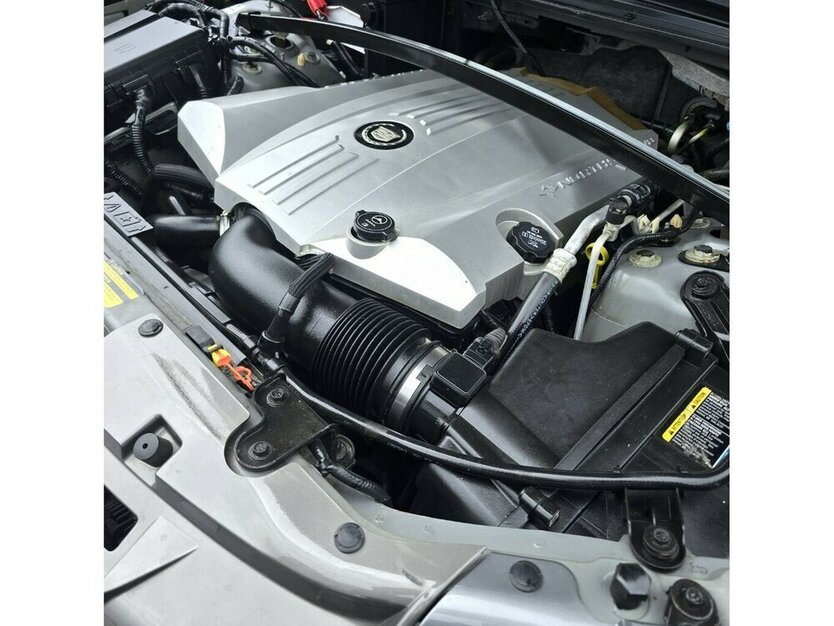 SRX 4X4 V8 Luxury PANO AT- NAVI XENON LEDER BEIGE
