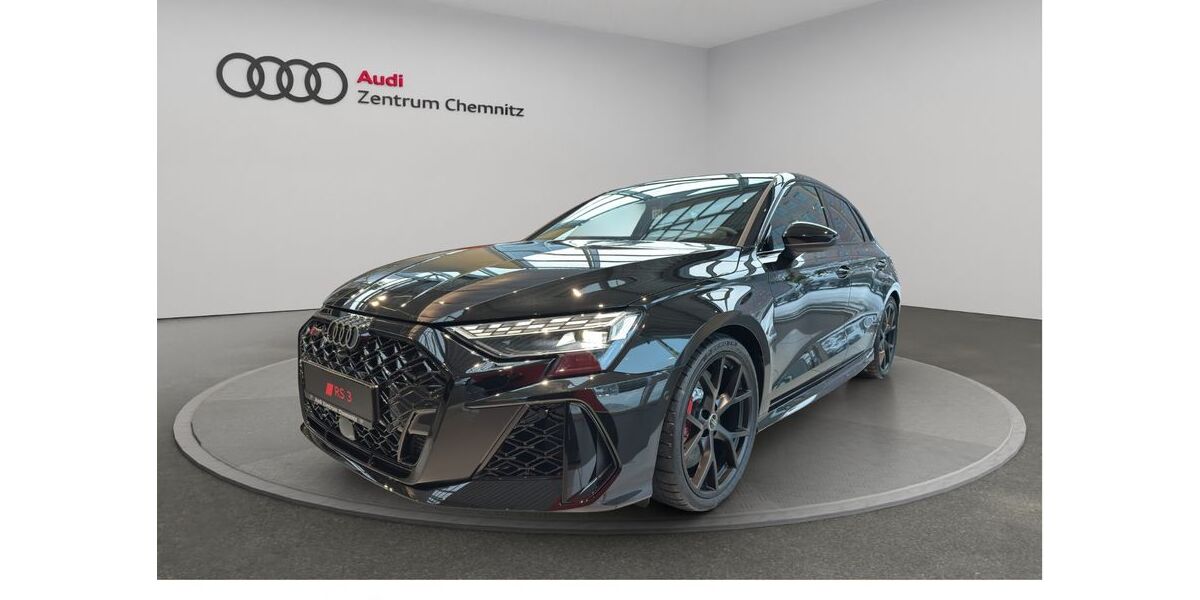 Audi RS3 3.000 km 76.990 &euro; Chemnitz 09116