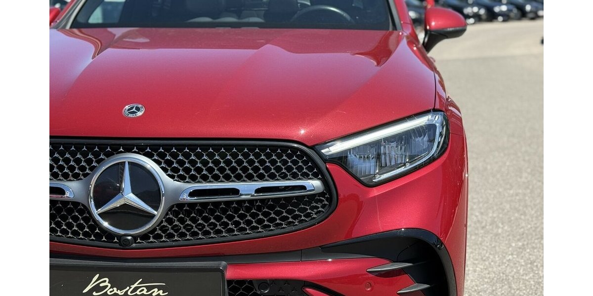 Mercedes-Benz GLC 300 d AMG/PANORAMA/4-MATIC/NAVI/MBUX/1.HAND 39.620 km 49.900 &euro; Villingen-Schwenningen 78054