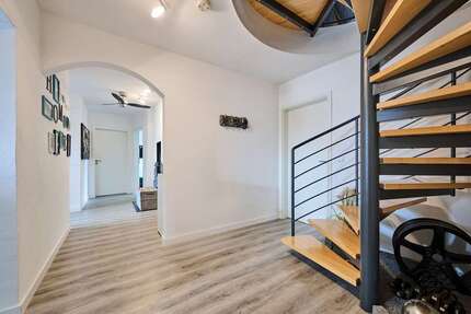 Wohnung Obertraubling - 6 Zimmer, 218 m&sup2;, 575.000&euro; | Angebot:25221310